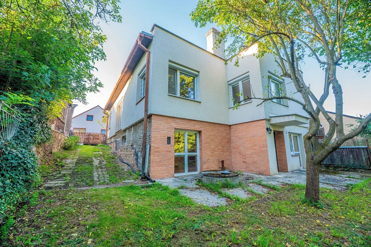 Prodej rodinného domu 200 m², pozemek 564 m²